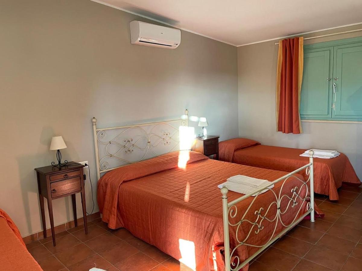 Borgo Nocchiara Hotel คาร์เลนตินี ภายนอก รูปภาพ