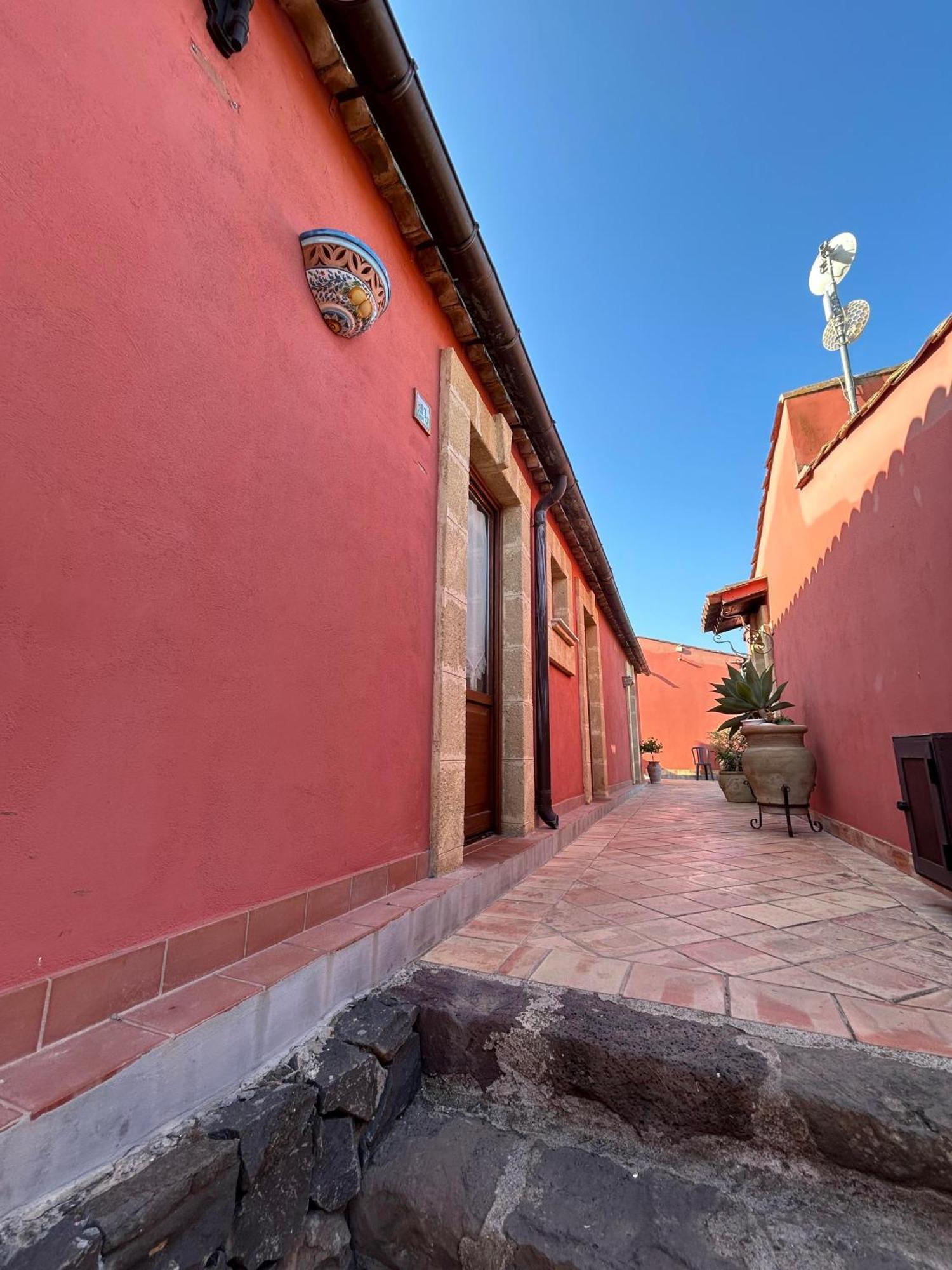Borgo Nocchiara Hotel คาร์เลนตินี ภายนอก รูปภาพ